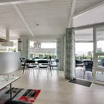 度假居 Aasta - 250m From The Sea By Interhome *