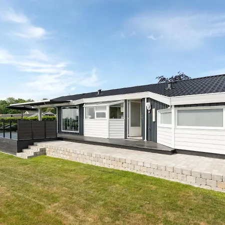 Aasta - 250m From The Sea In Se Jutland By Interhome Holiday home Binderup Strand