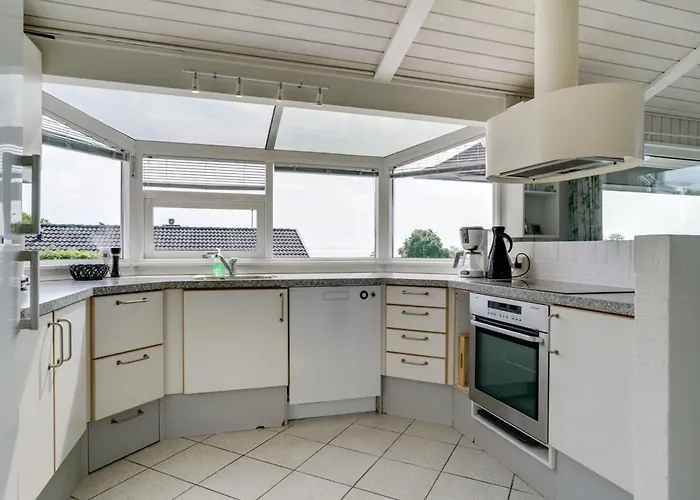 Aasta - 250m From The Sea By Interhome Binderup Strand